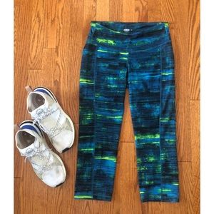 Old Navy Active Cropped Leggings